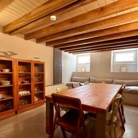 Private 2br/2ba House W Patio&terrace *