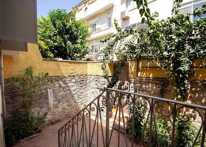 Private 2br/2ba House W Patio&terrace * Izmir